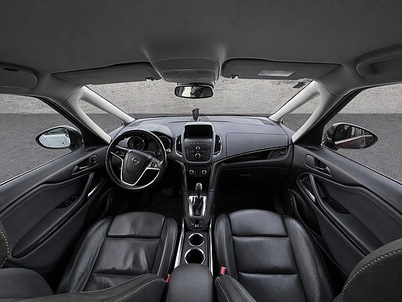 Opel Zafira Tourer 8 of 12