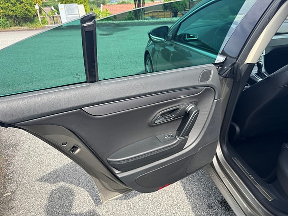 Volkswagen CC 24 of 30