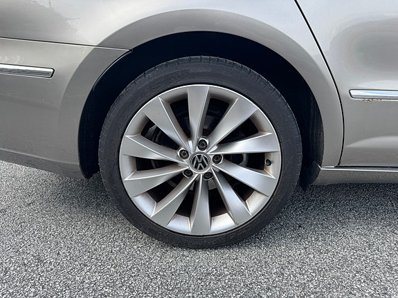 Volkswagen CC 14 of 30