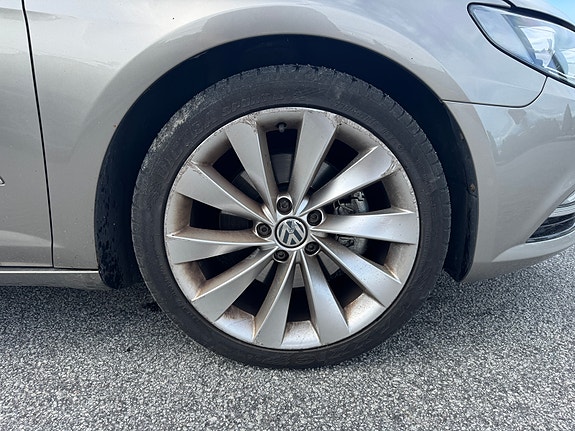 Volkswagen CC 15 of 30