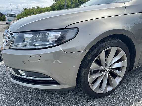 Volkswagen CC 11 of 30