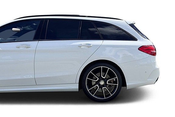 Mercedes-Benz C43 14 of 30
