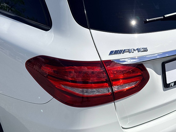 Mercedes-Benz C43 15 of 30