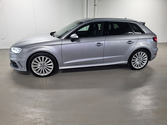 Audi A3 4 of 5