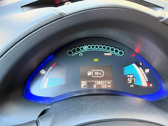 Nissan Leaf 8 of 28