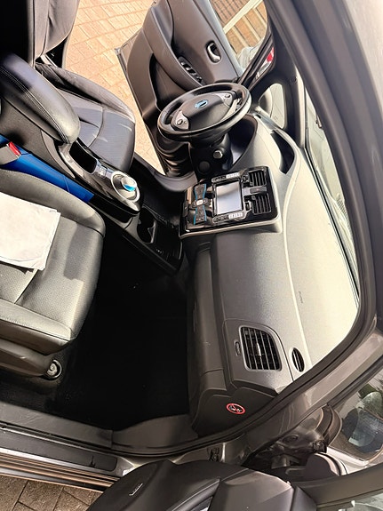 Nissan Leaf 14 of 28