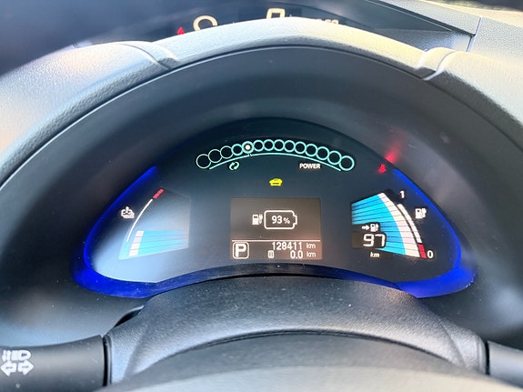 Nissan Leaf 5 of 28