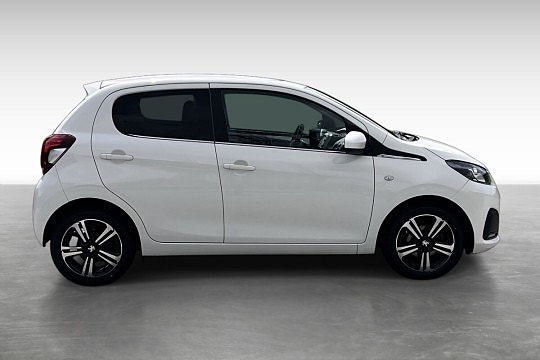 Peugeot 108 4 of 5