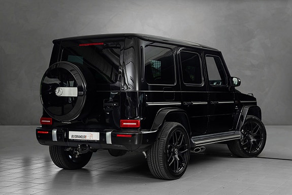 Mercedes-Benz G63 3 of 29
