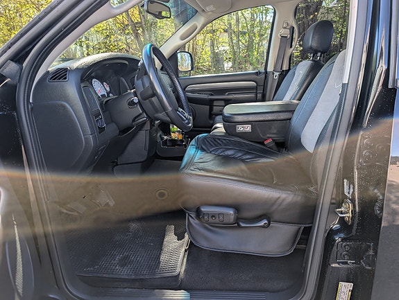 Dodge RAM 10 of 18