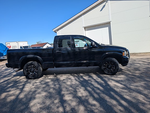 Dodge RAM 4 of 5