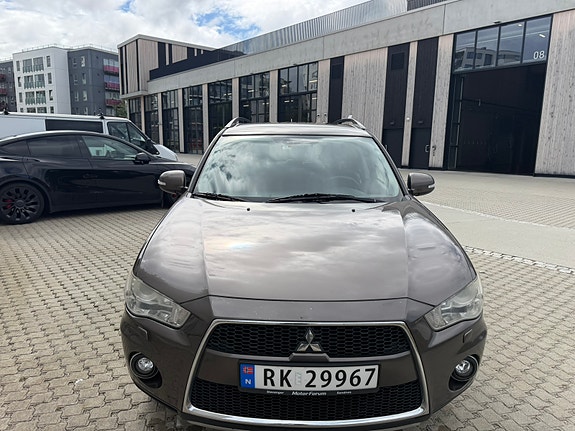 Mitsubishi Outlander 3 of 5