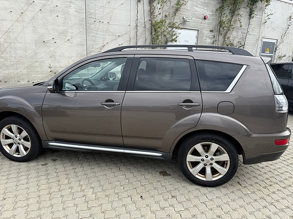 Mitsubishi Outlander 4 of 5