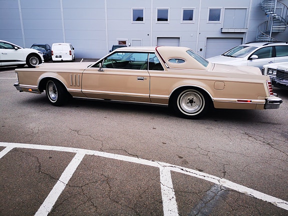Lincoln Andre 8 of 11