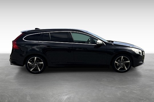 Volvo V60 4 of 5