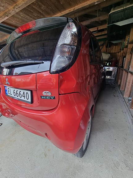 Mitsubishi I-Miev 2015 photo 5