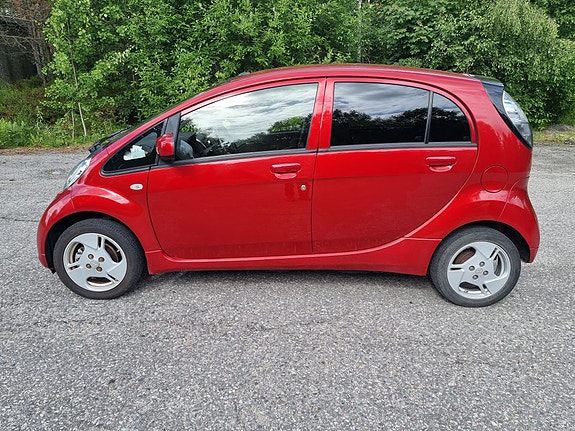 Mitsubishi I-Miev 2015 photo 2