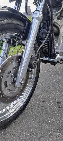 Harley-Davidson XL 883 Sportster 3 of 22
