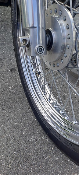 Harley-Davidson XL 883 Sportster 7 of 22