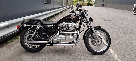 Harley-Davidson XL 883 Sportster 22 of 22