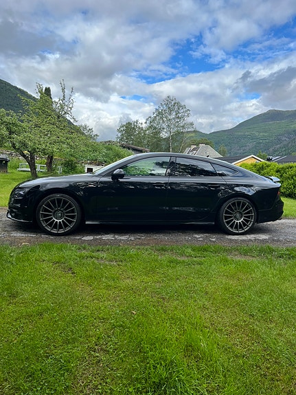 Audi A7 5 of 5