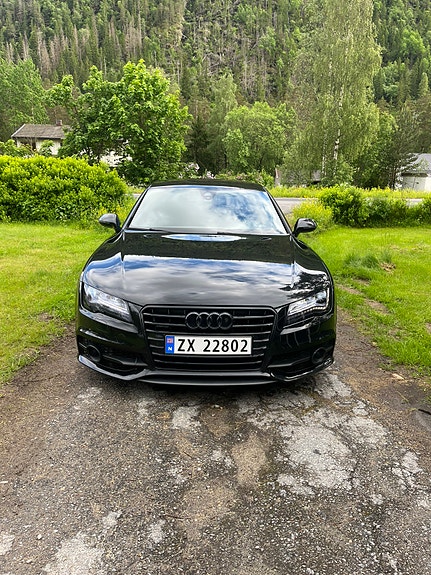 Audi A7 2 of 5