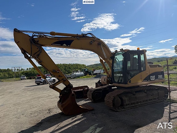 Caterpillar 315C L gravemaskin m/ 3 skuffer og ny dieselpumpe! – Sertifisert