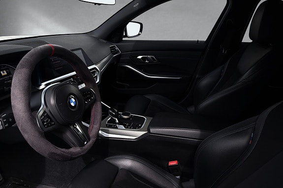 BMW 330e 10 of 19