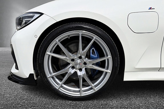 BMW 330e 17 of 19