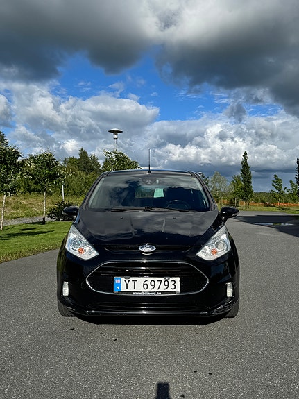 Ford B-MAX 2 of 5