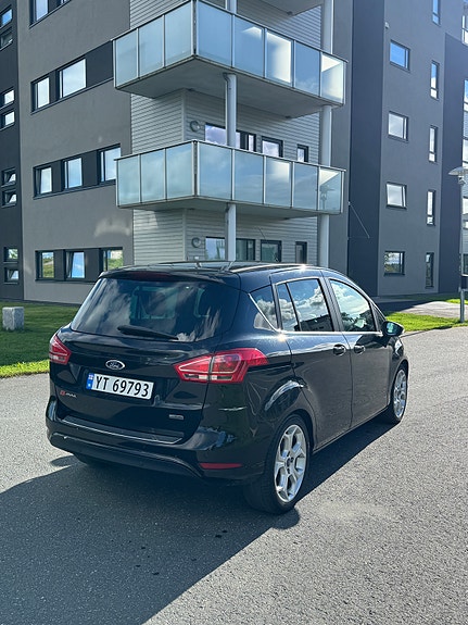 Ford B-MAX 4 of 5