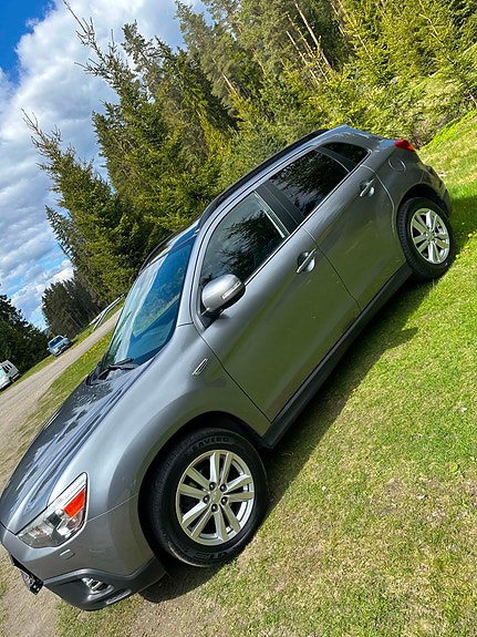 Mitsubishi ASX 2 of 5