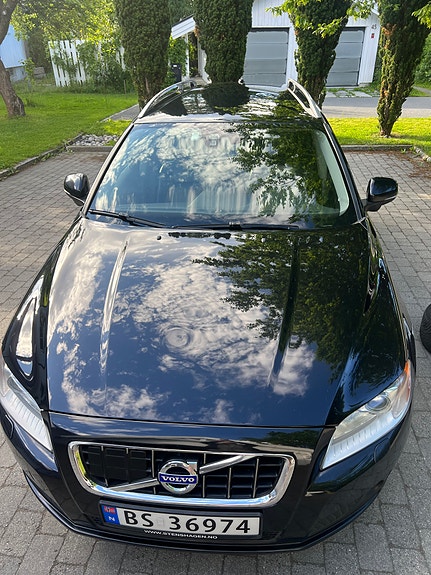 Volvo V70 8 of 20