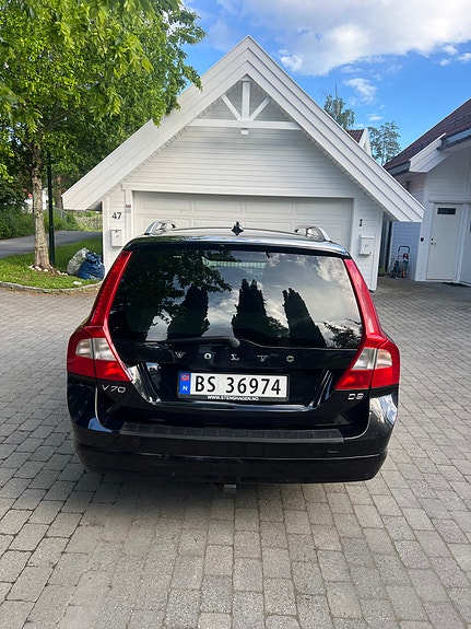 Volvo V70 6 of 20