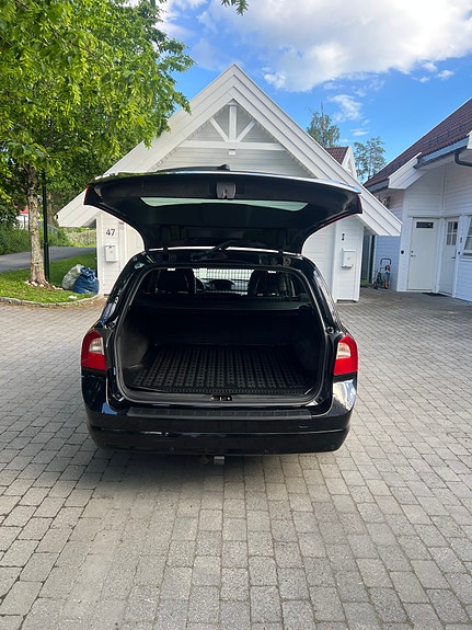 Volvo V70 7 of 20