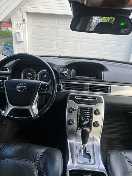 Volvo V70 12 of 20
