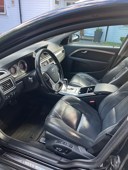 Volvo V70 13 of 20