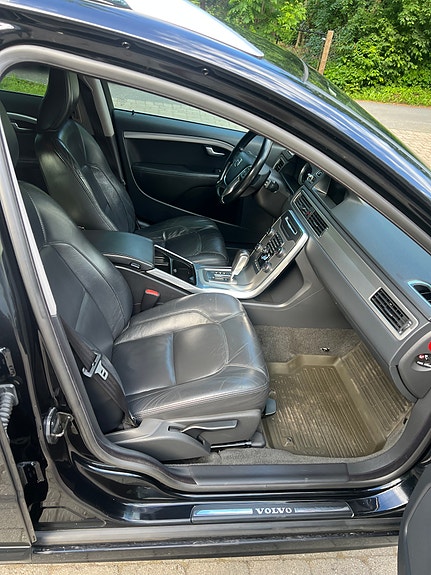 Volvo V70 15 of 20