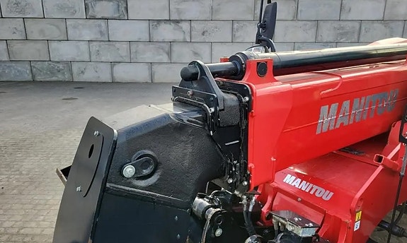 Manitou MT1335 - 13 M - 3.5 TONN 9 of 16
