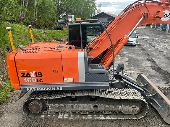 Hitachi 160Lc 2 of 20