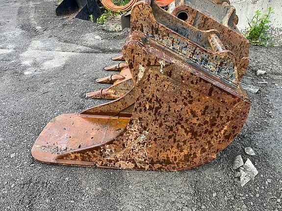 Hitachi 160Lc 20 of 20