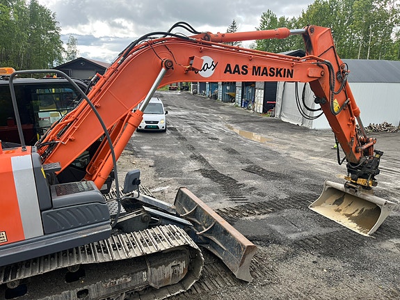Hitachi 160Lc 14 of 20