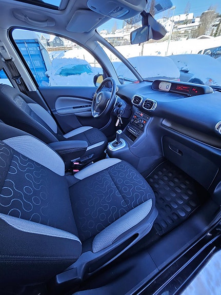 Citroen C3 Picasso 28 of 30