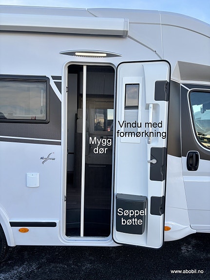 Benimar Tessoro 430 10 of 30