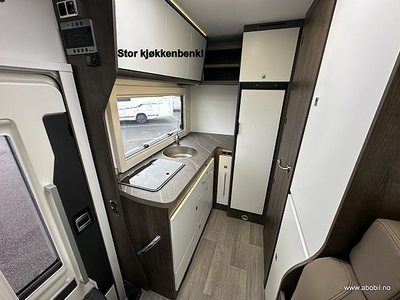 Benimar Tessoro 481 9 of 30