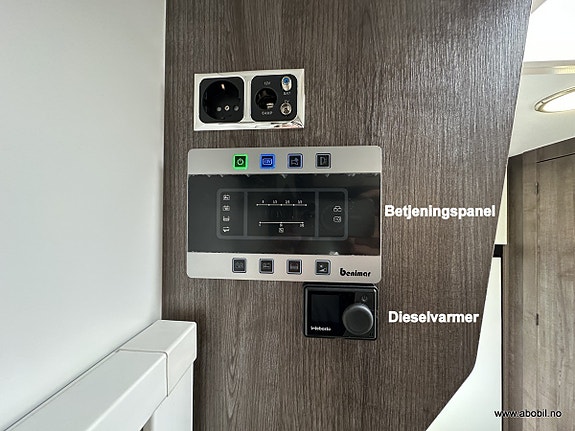 Benimar Tessoro 481 28 of 30