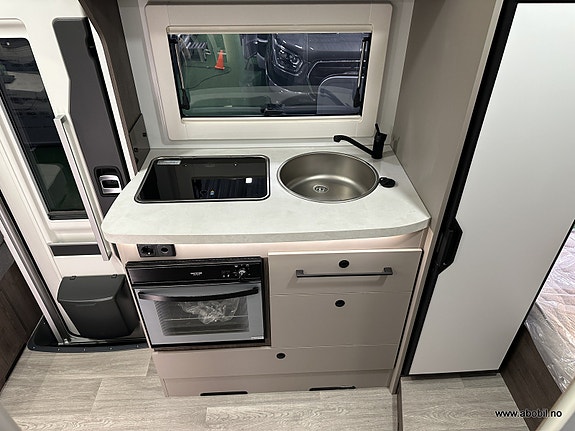 Benimar T425 Premium interiør 11 of 30