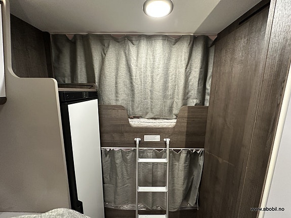 Benimar T425 Premium interiør 30 of 30