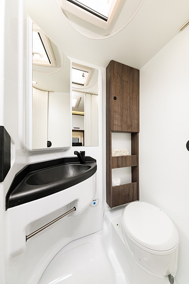 Benimar T425 Premium interiør 21 of 30