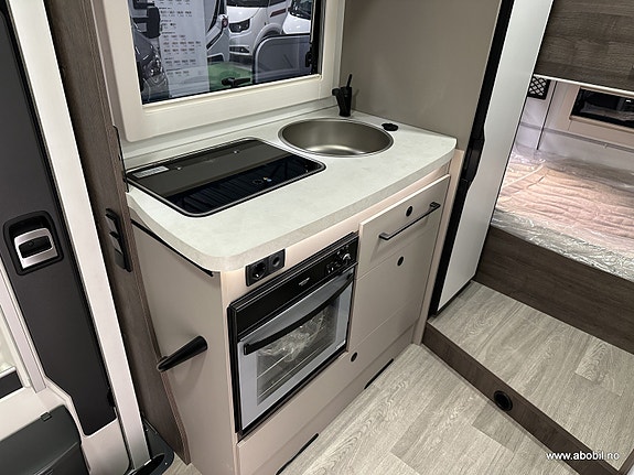 Benimar T425 Premium interiør 10 of 30